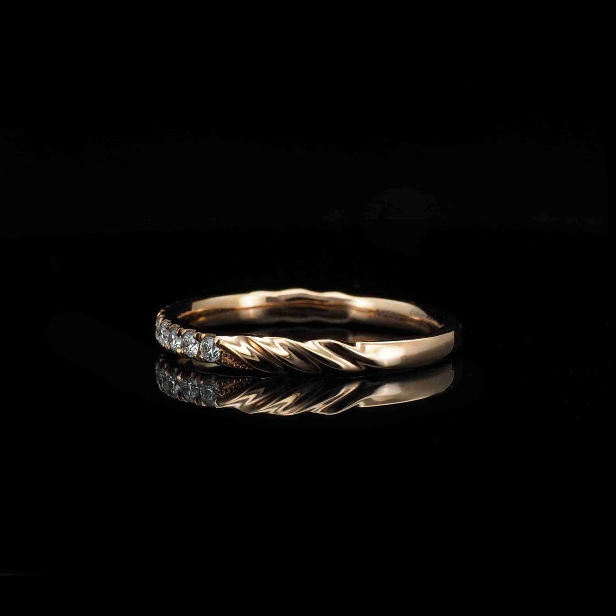 18K Gold Bow Cultivated Diamond Ring