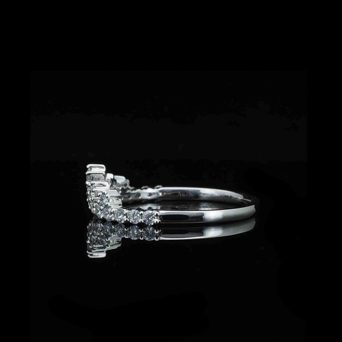 18K Gold Crown Round Lab-Grown Diamond Ring