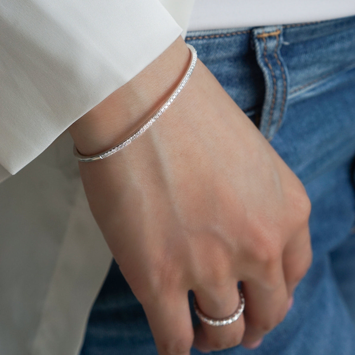 Platinum (Solid Gold) Round Lab Grown Diamond Bracelet