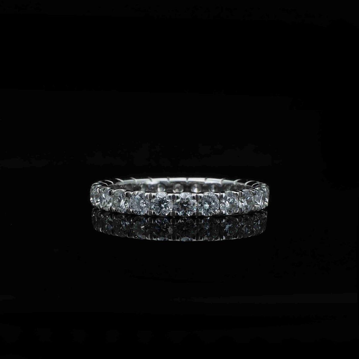 18K White Gold Round Lab-Grown Diamond Full Eternity Ring