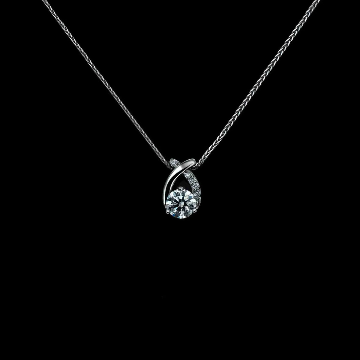 Platinum Round Lab Grown Diamond Pendant