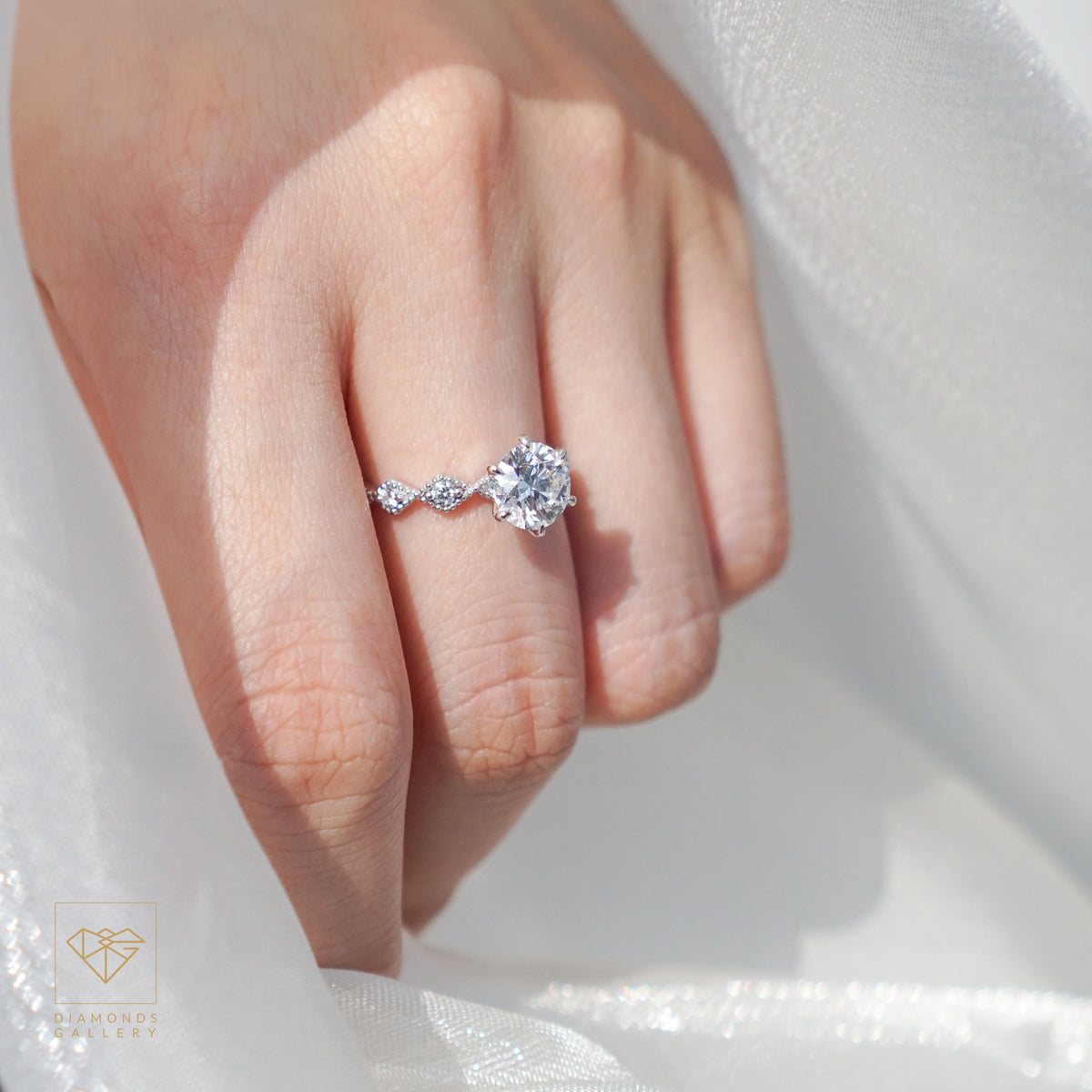 18K/Platinum Seven-Stone Ring Setting
