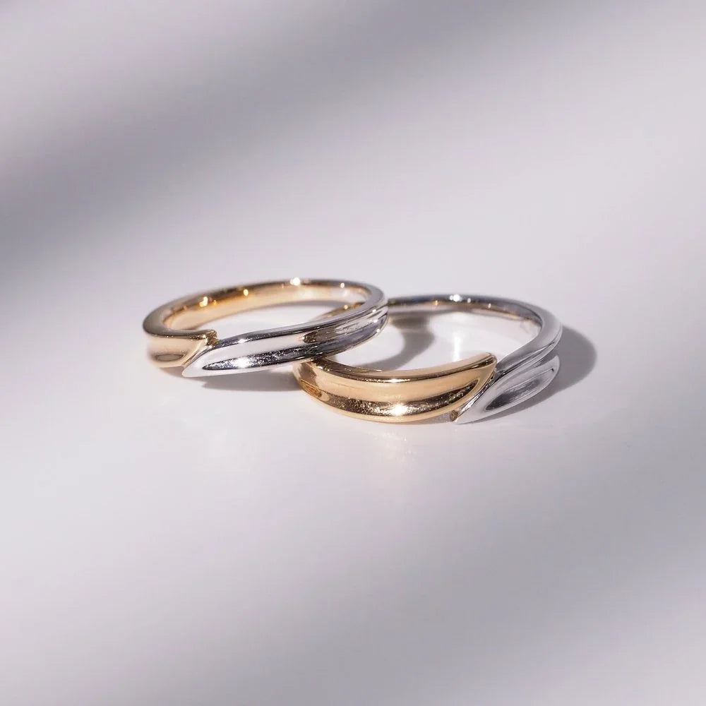 18K Leaf Pattern Couple Rings