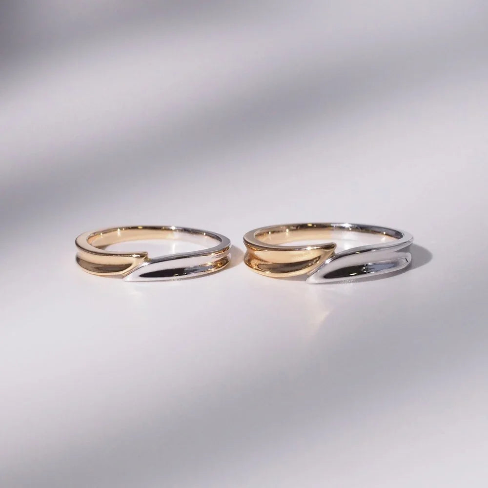 18K Leaf Pattern Couple Rings