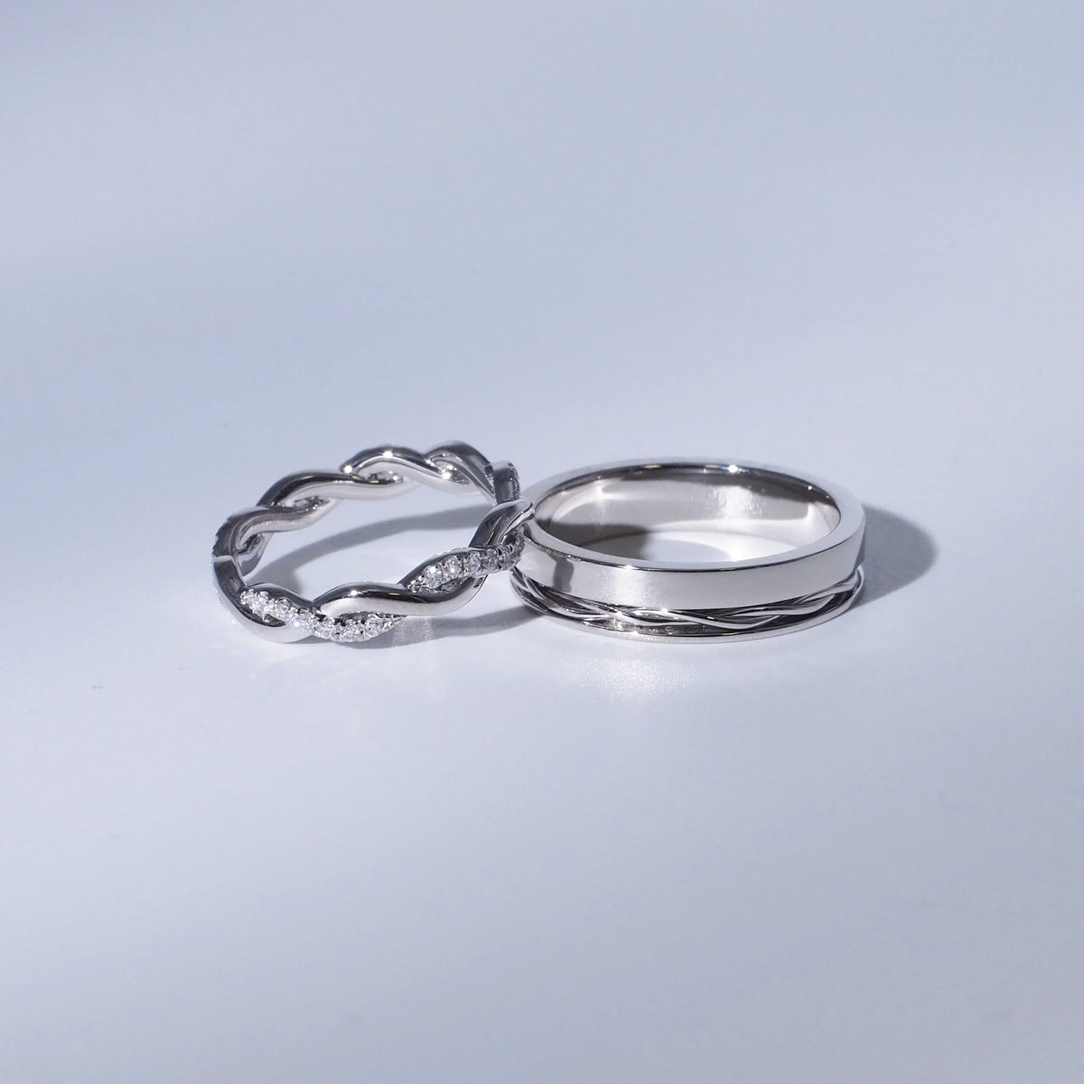 18K Full Circle Twist Cultured Diamond Ring Set