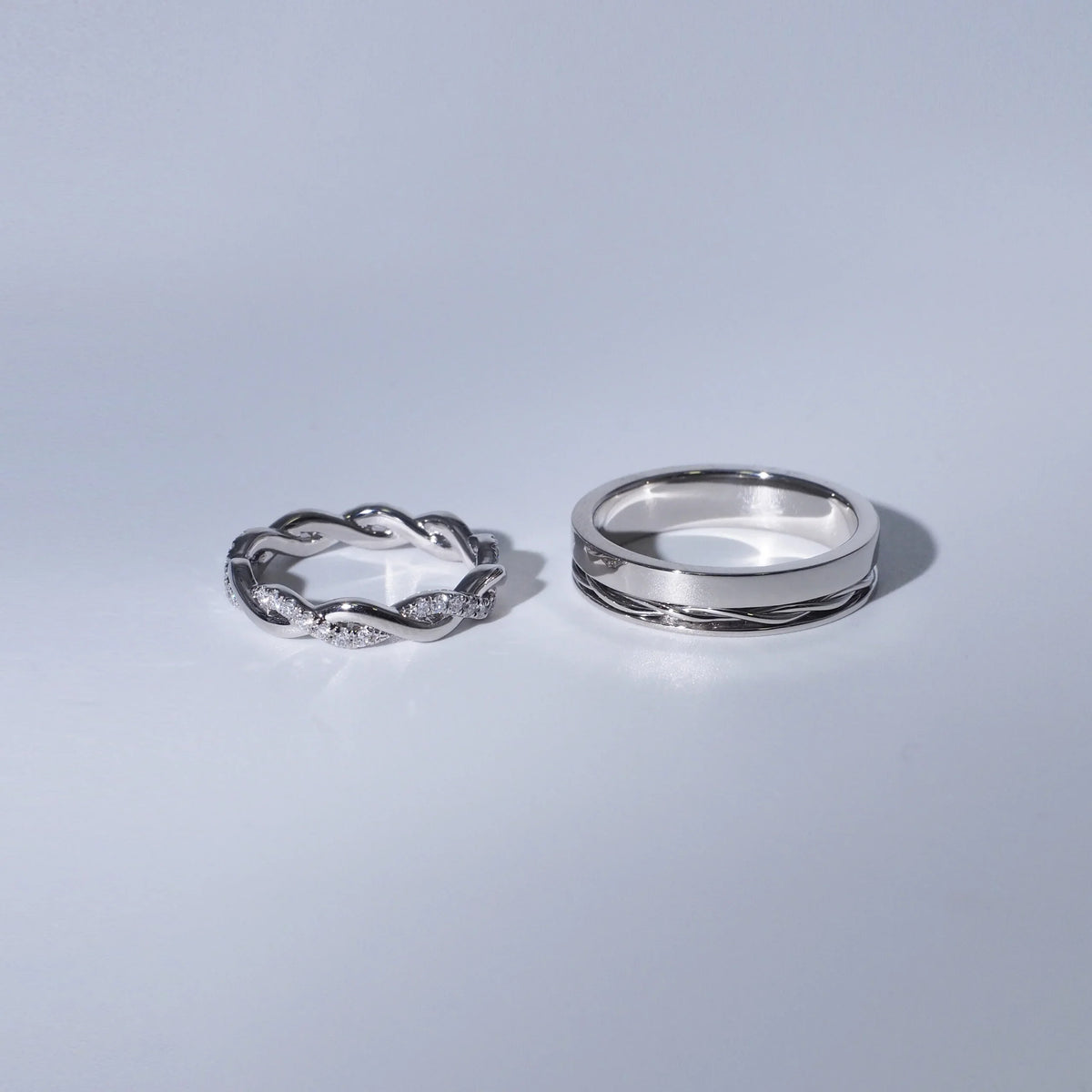 18K Full Circle Twist Cultured Diamond Ring Set
