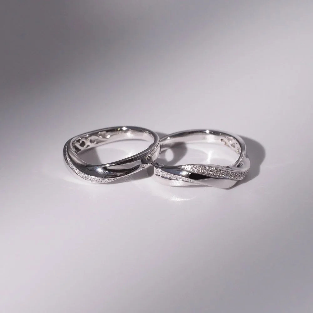 18K Gold/Platinum Streamlined Diamond Couple Rings