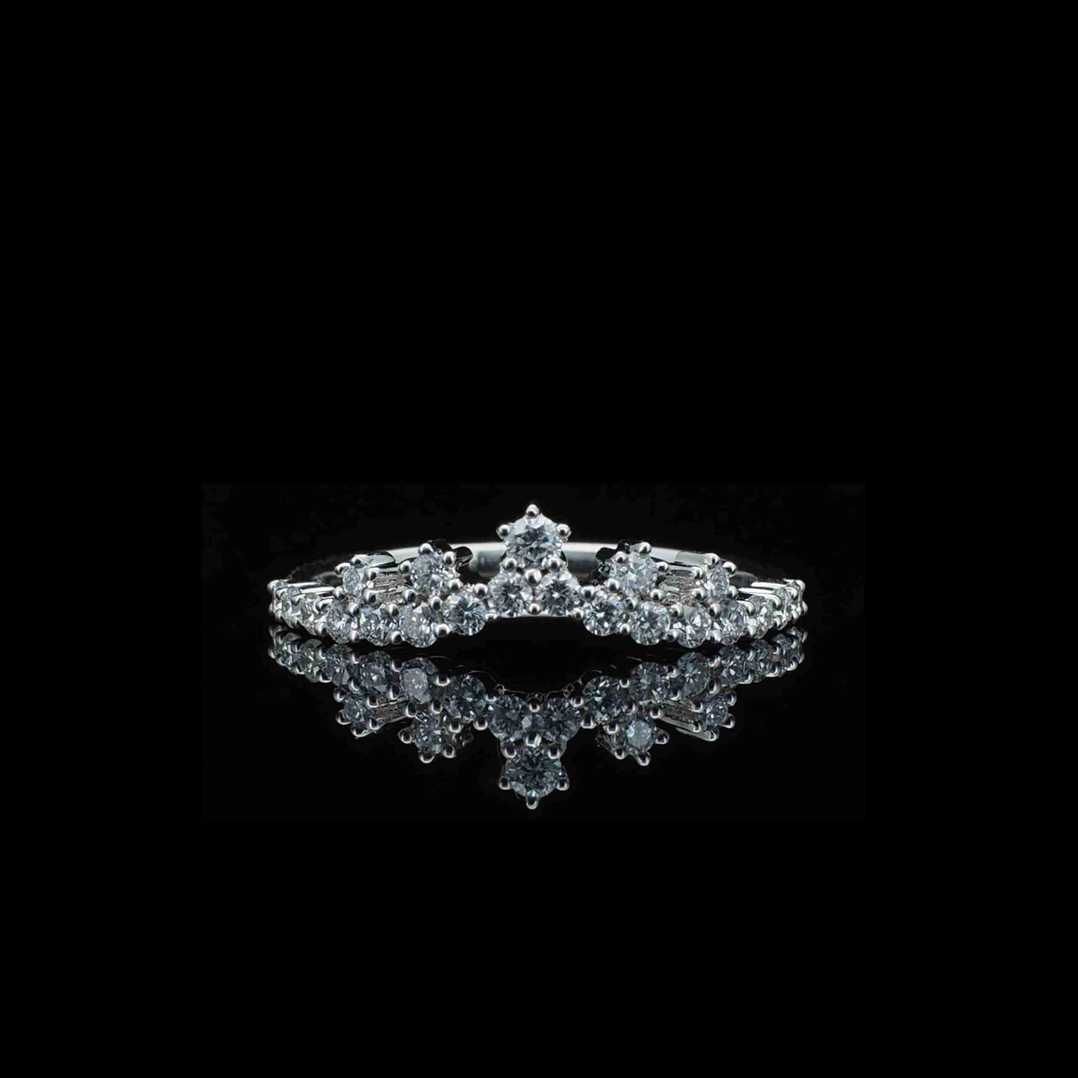 18K Gold Crown Round Lab-Grown Diamond Ring