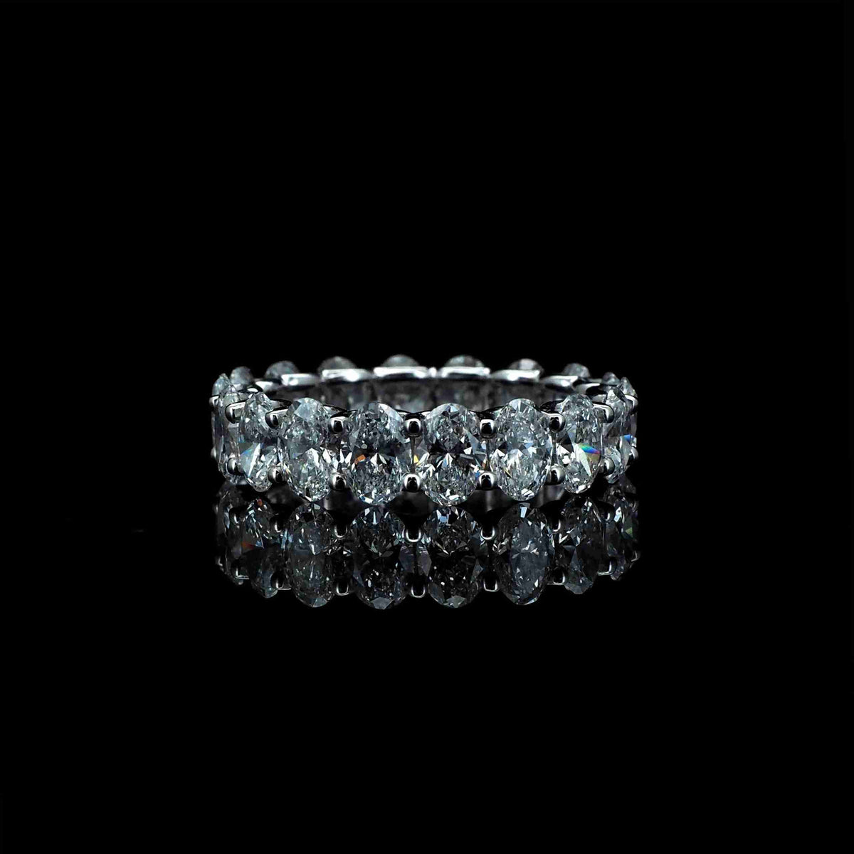 18K White Gold Oval Lab Grown Diamond Ring