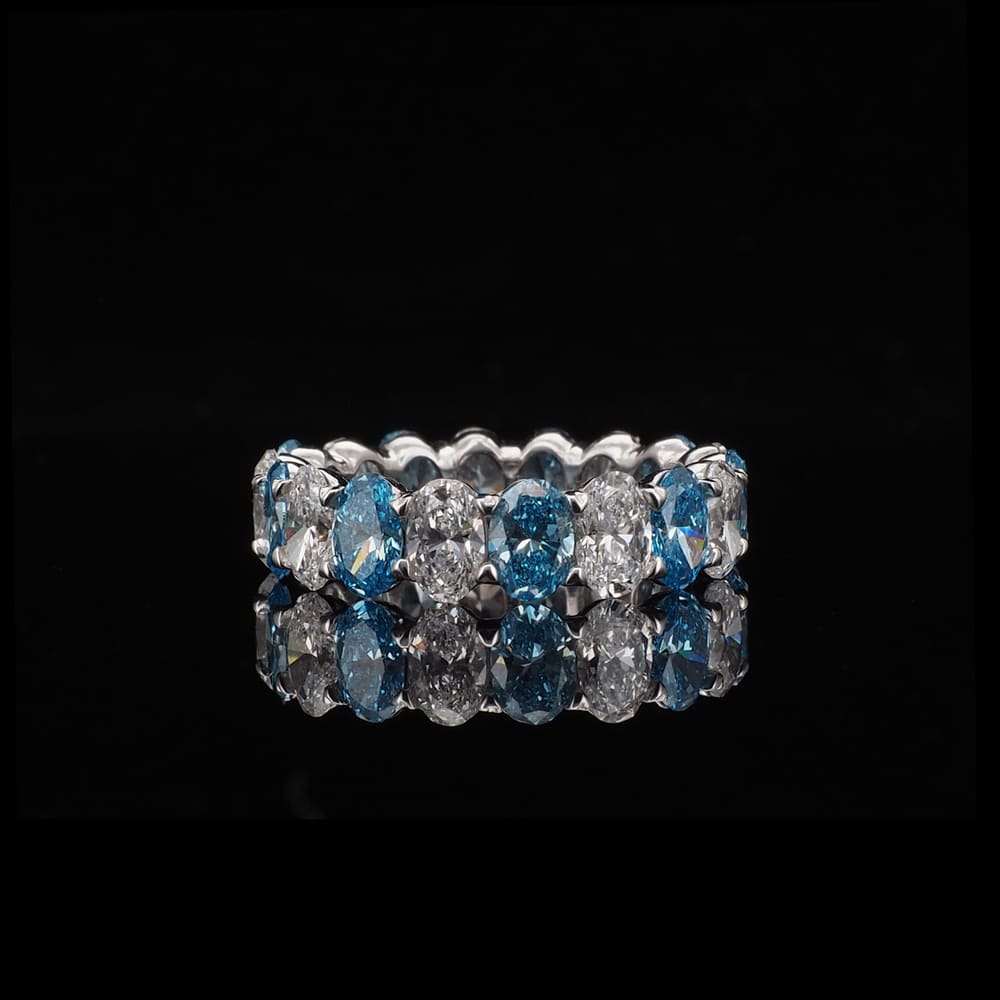 18K White Gold Oval Lab Grown Diamond Ring