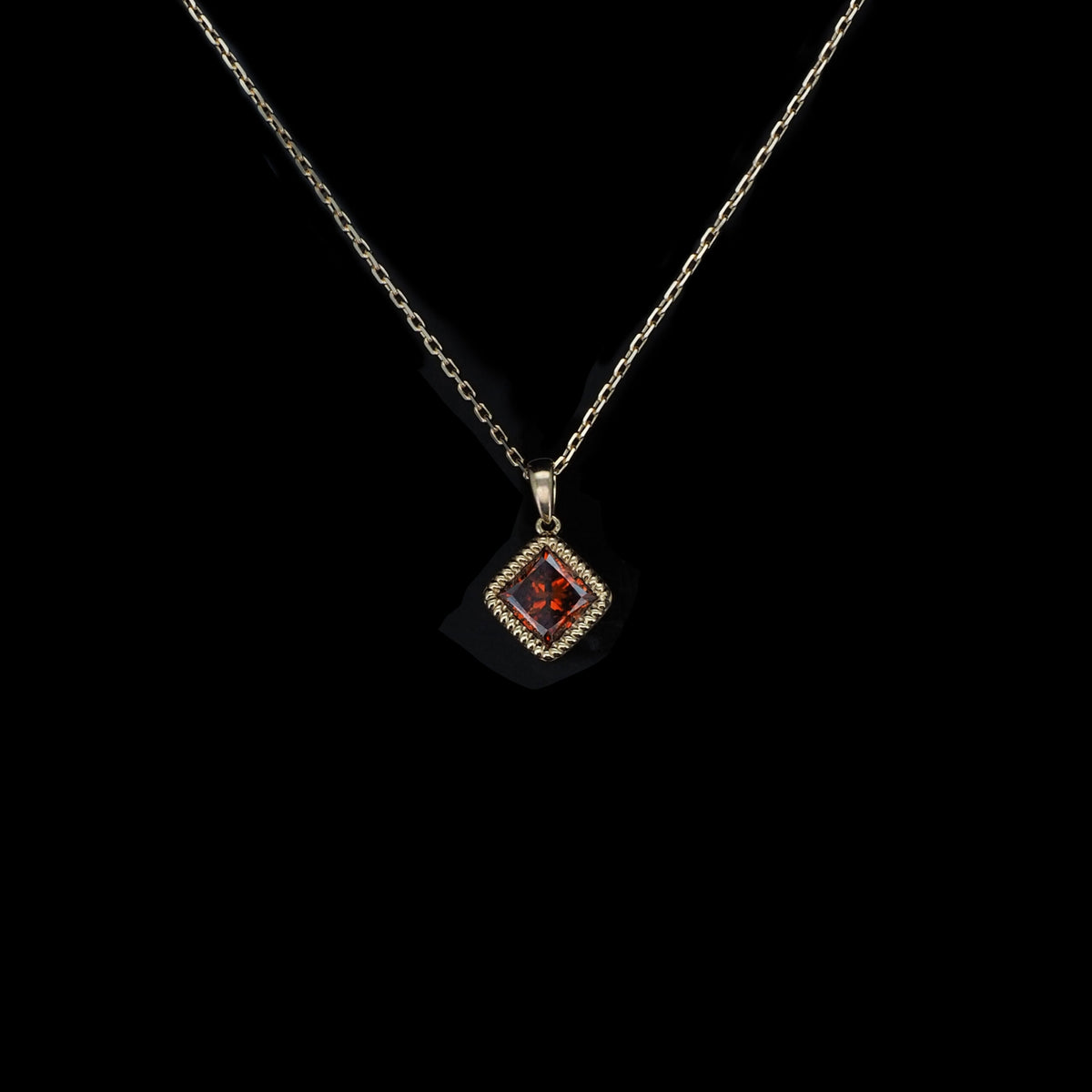 18K Gold Princess-Cut Lab-Grown Red Diamond Twist Necklace