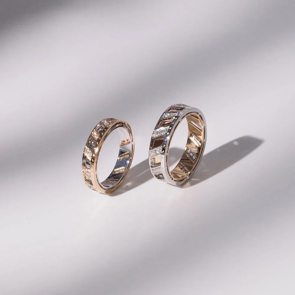18K Hollow Diamond Wedding Band Set