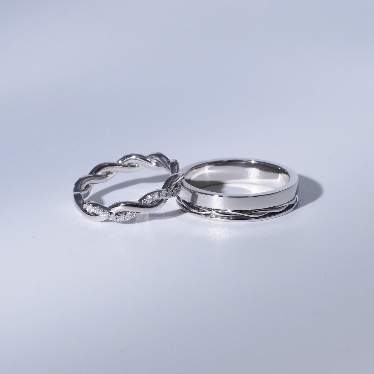 18K Full Circle Twist Cultured Diamond Ring Set