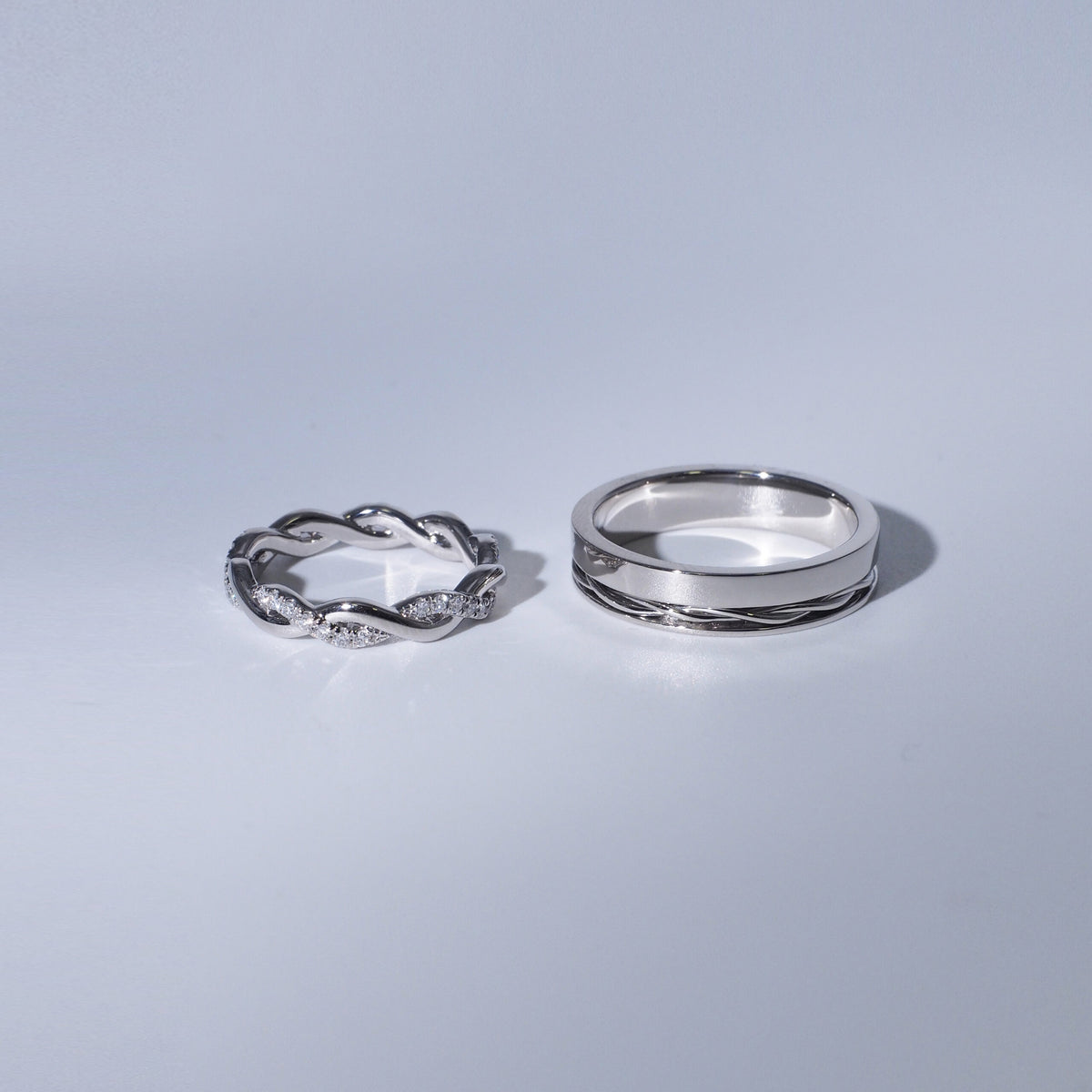 18K Full Circle Twist Cultured Diamond Ring Set