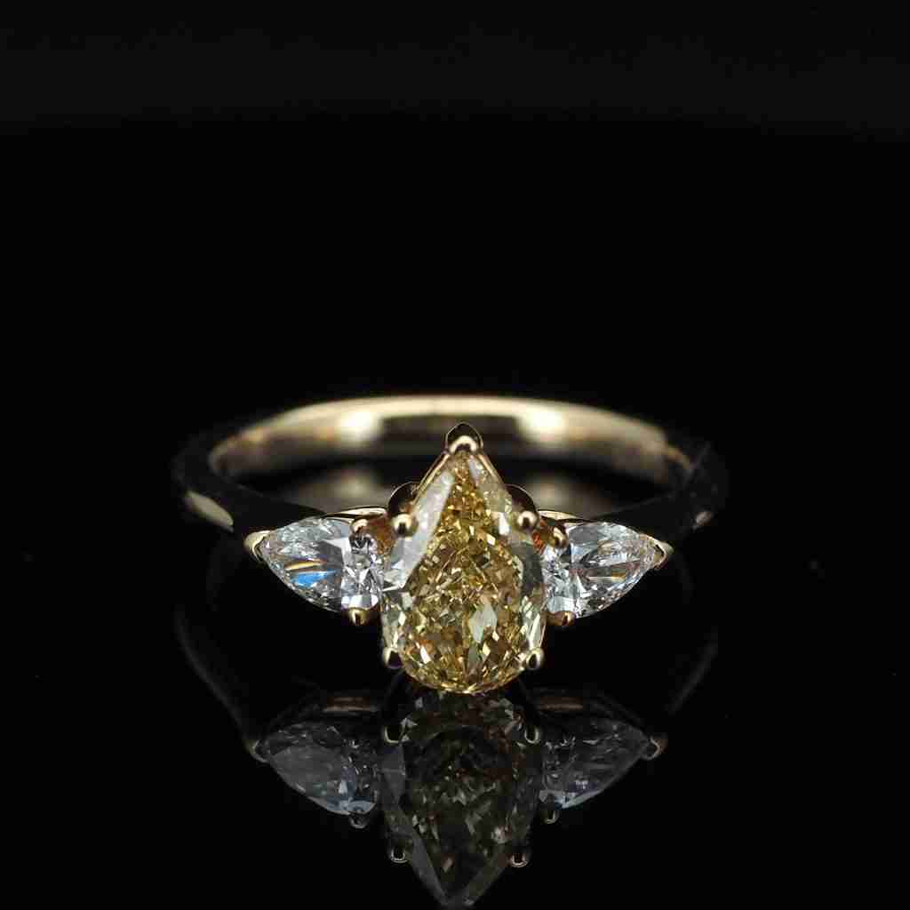 lab grown diamond rings