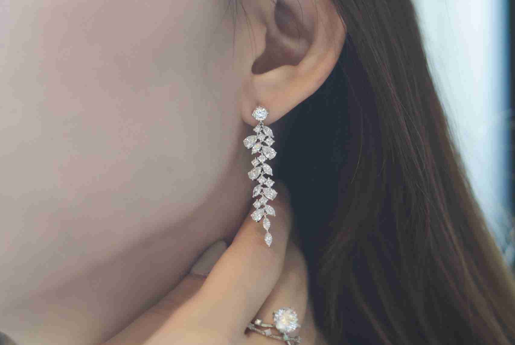 lab grown diamond earrings