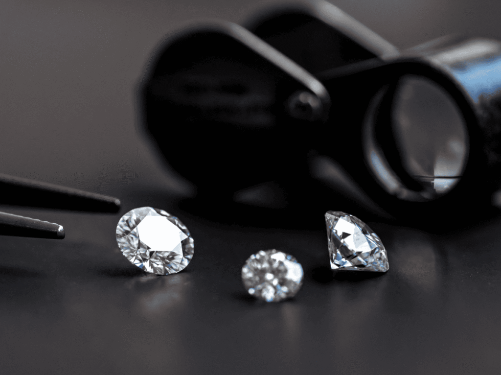 培育鑽石 vs 莫桑石 vs 天然鑽石 Lab-grown diamonds vs. moissanite vs. natural diamonds